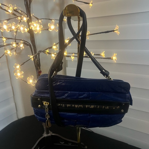 See by Chloe Vintage Blue Crossbody Bag with Soft Material and Gold Zipper - Picture 3 of 7